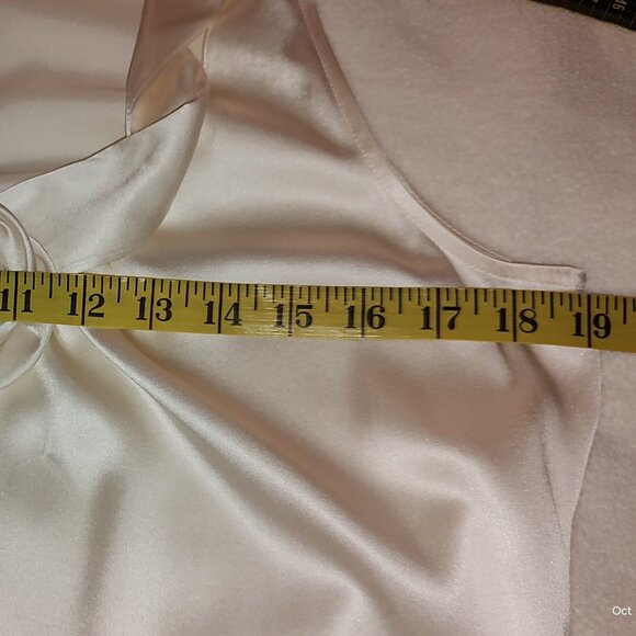 THE WRIGHTS TANK TOP SILK SPANDEX TWIST NECK CENTER ROSETTE SLVLS WHITE SZ 8 NWT - Picture 7 of 11